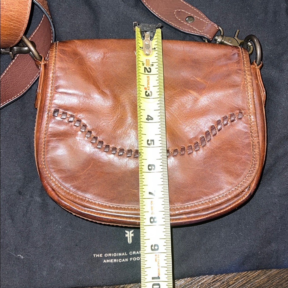 Frye Melissa Whipstitch Saddle Crossbody Bag in Cognac - Picture 10 of 12